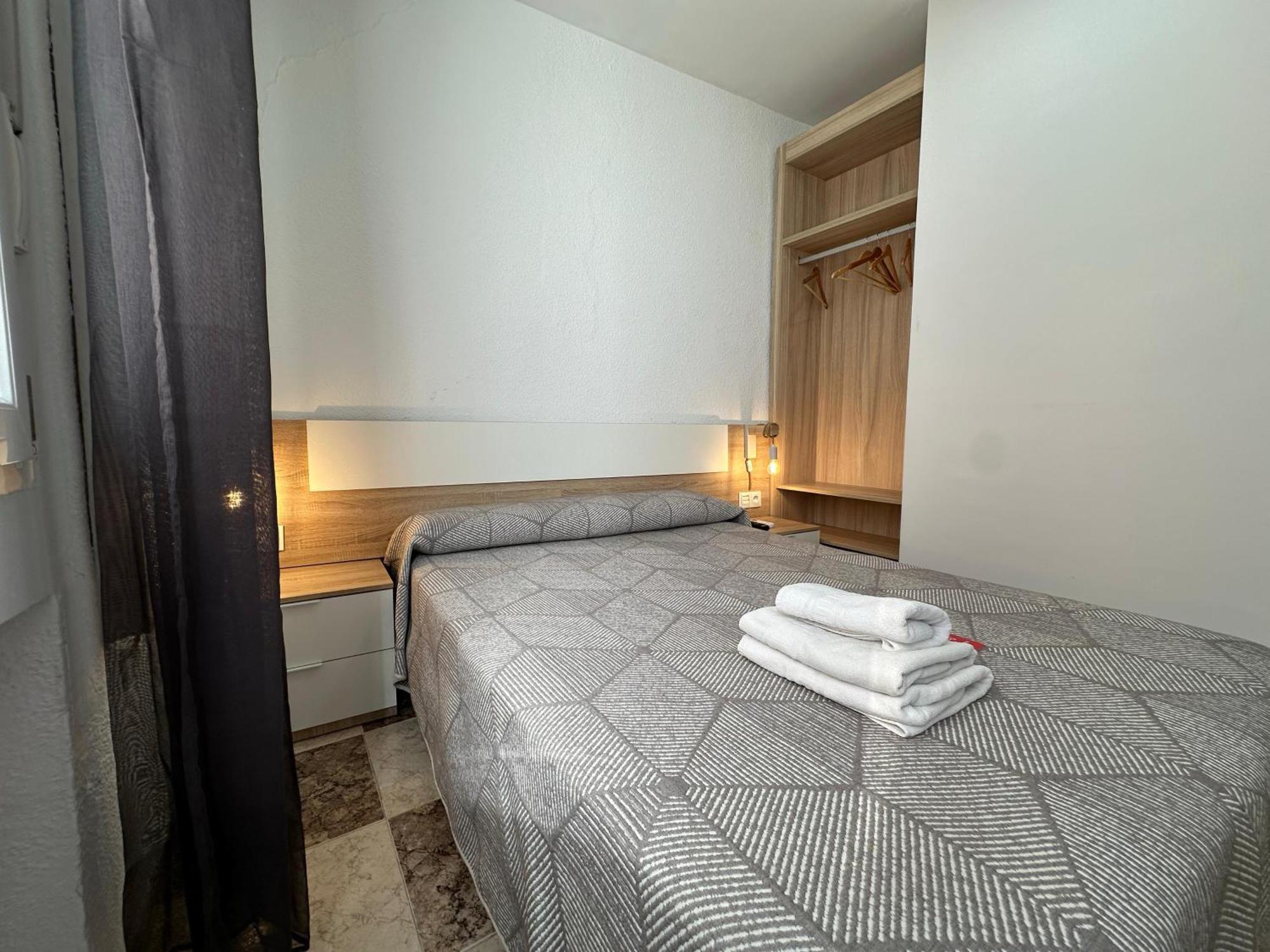 Double Room Private Bathroom