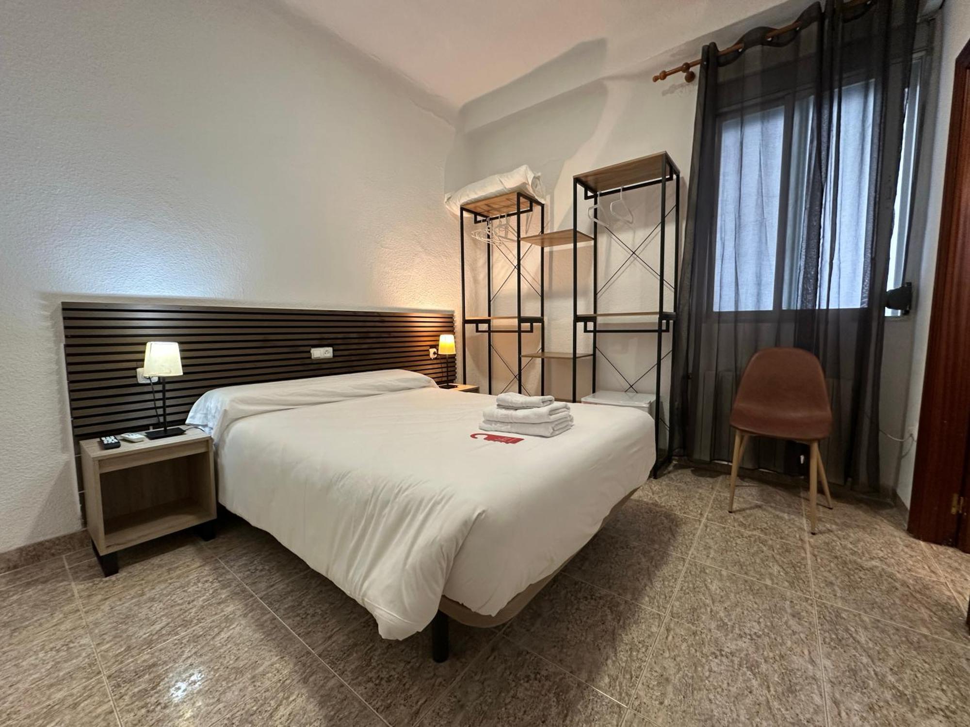 Double Room Private Bathroom