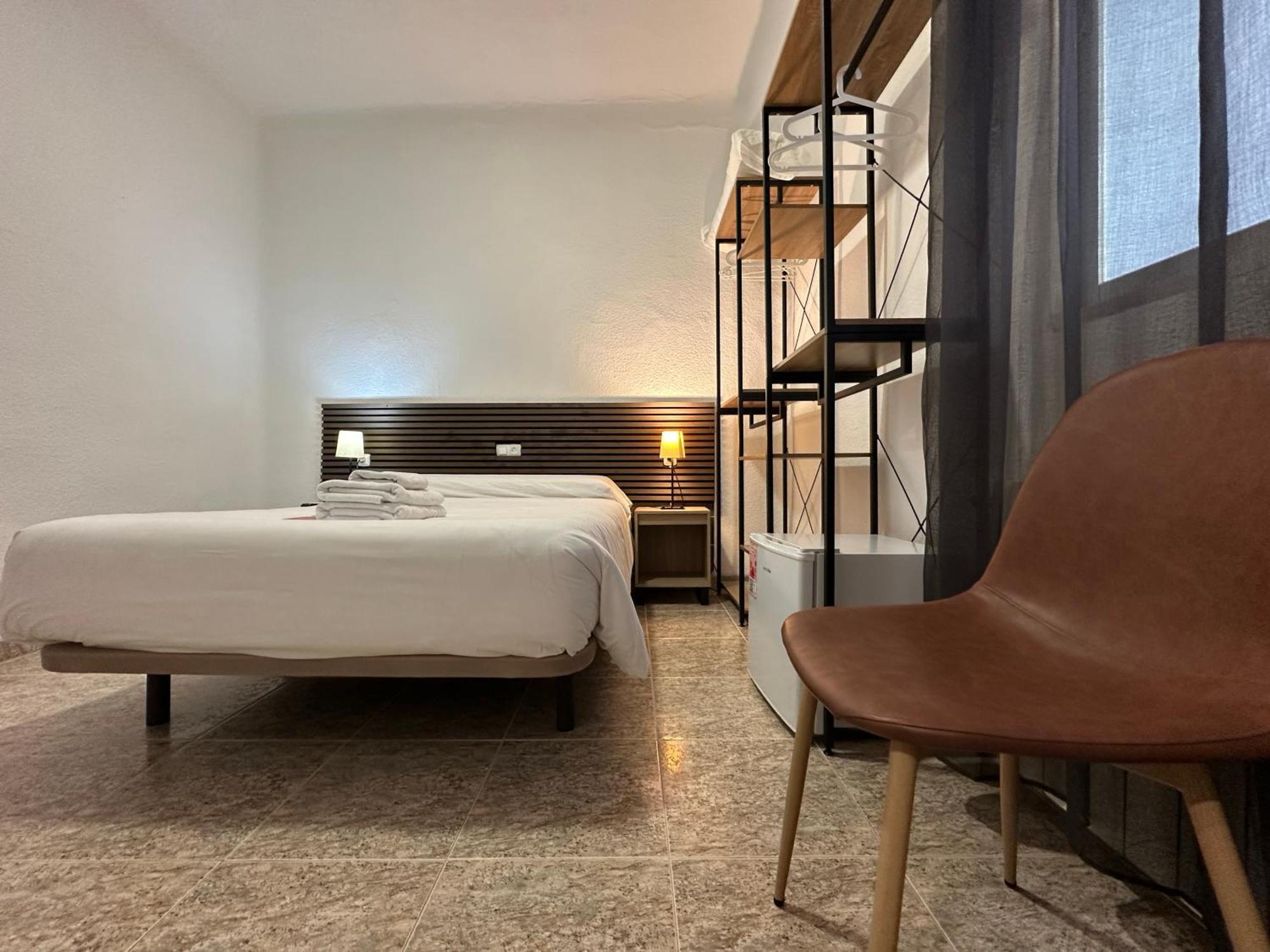 Double Room Private Bathroom
